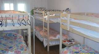 Гостиница Пионер Хостел Новосибирск Семейный номер с общей ванной комнатой (для 6 взрослых)-1